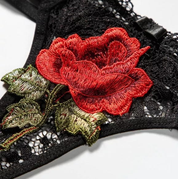 Strappy Embroidery Rose 2pc Set - Picture 7 of 10